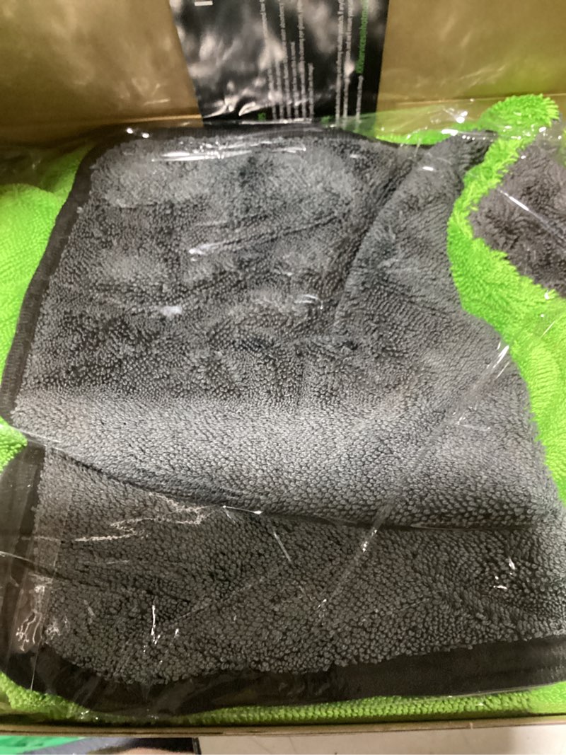 Condition photo showing New/Like New for kkv full-sized suv drying towel, 48”x24” dual sided microfiber car cleaning towel with twisting yarn technique, 1400gsm super absorbent, scratch-free, machine washable (darkgray-greenyellow)