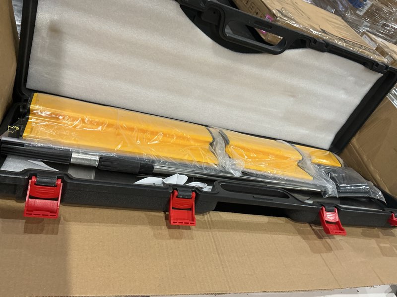 Condition photo showing Good Condition for drywall skimming blade set with replaceable blades – 5 stainless steel blades (16"-32"), 29"-47" telescoping handle & grip adapter – professional wall finishing tools for smooth coating