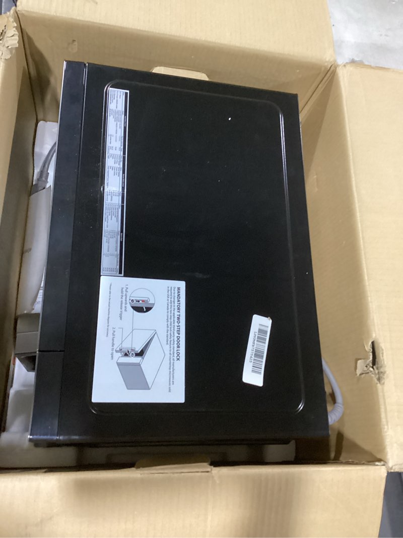 Condition photo showing Good Condition for toshiba em131a5c-bs countertop microwave ovens 1.2 cu ft, 12.4" removable turntable smart humidity sensor 12 auto menus mute function eco mode easy clean interior black color 1000w 1.2 cu.ft