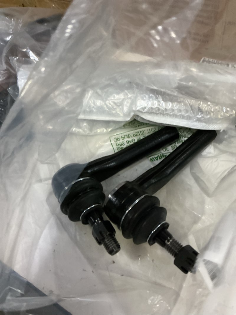 Condition photo showing Good Condition for 4pc front inner outer tie rods fits for chevrolet silverado 1500 2014-2018/ suburban tahoe 2015-2019, for gmc sierra 1500 2014-2018/ yukon xl 2015-2019, for cadillac escalade esv 2015-2019 es800948 ev800938 es800948