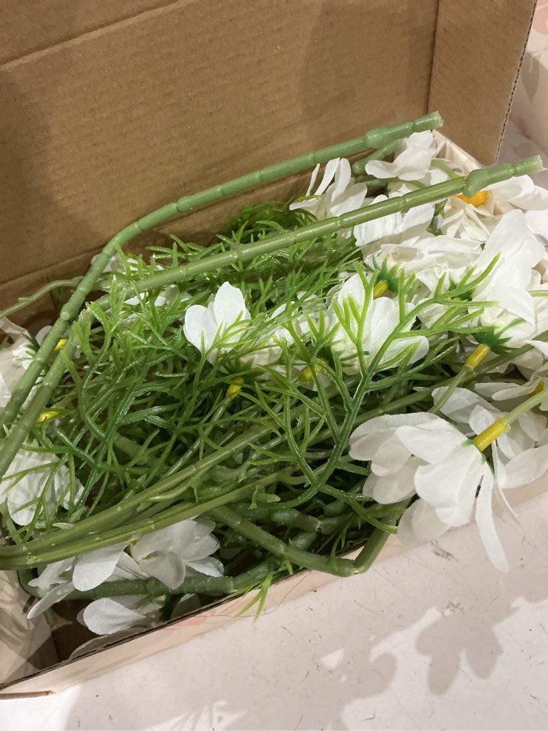 Condition photo showing Good Condition for artificial flowers 8 bundles 20” white artificial daisy flowers uv resistant outdoor fake wildflowers with stems faux greenery shrubs plants arrangements for home garden vase decor