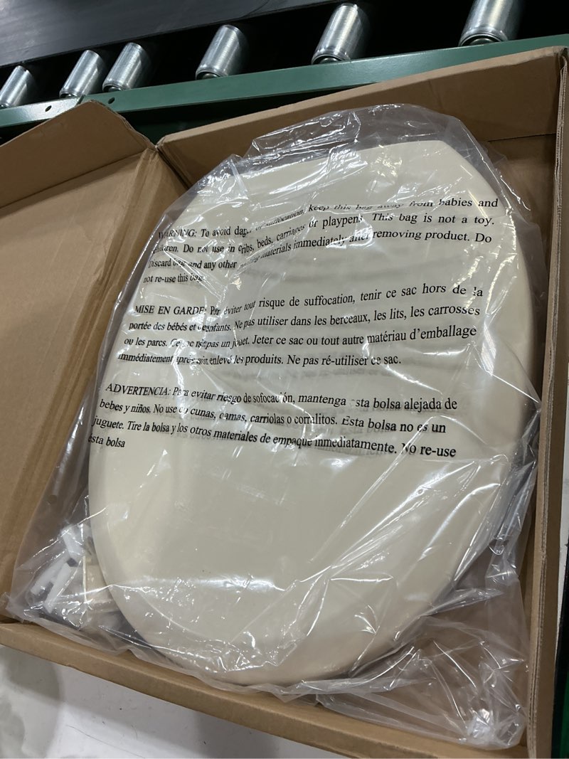 Condition photo showing Good Condition for bath royale toilet seat upgrade round br500-02 heavy duty quiet close, durable, stain-resistant and easy to clean, fits all toilet brands, executive series - almond/bone round almond/bone