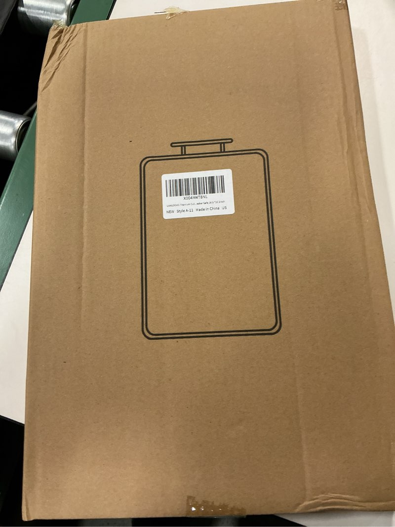 Condition photo showing New/Like New for Titanium Cutting Board,Double-Sided Large Cutting Board for Kitchen, Food Grade chopping board for Meat,Pure Titanium and Wheat Straw PP,Non Toxic,Dishwasher Safe,16.5 * 10.2Inch