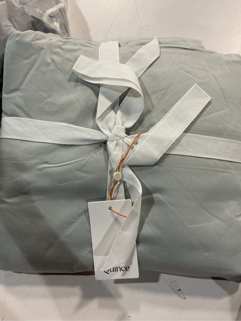 Condition photo showing Good Condition for european linen sheet set