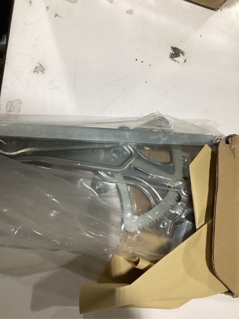 Condition photo showing Good Condition for jc whitney window regulator compatible with lexus es300 2002-2003, lexus es330 2004-2006 front, driver side jl462962