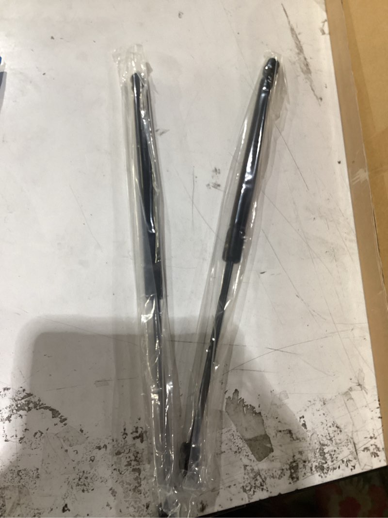 Condition photo showing New/Like New for bdfhyk 6649 17.91in/30.34lbs (135n) rear window glass lift supports shock struts gas spring compatible with honda pilot 2009-2015 3.5l v6, set of 2