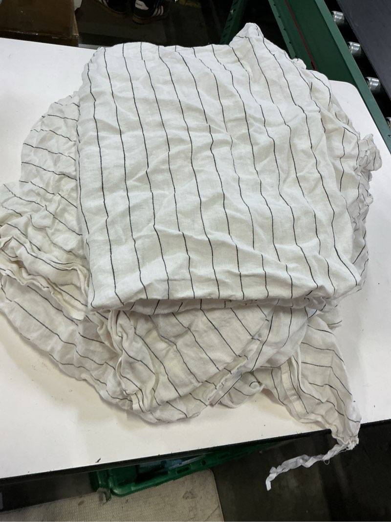 Condition photo showing Good Condition for 4 pc  european linen stripe deluxe bedding bundle, queen, pencil stripe