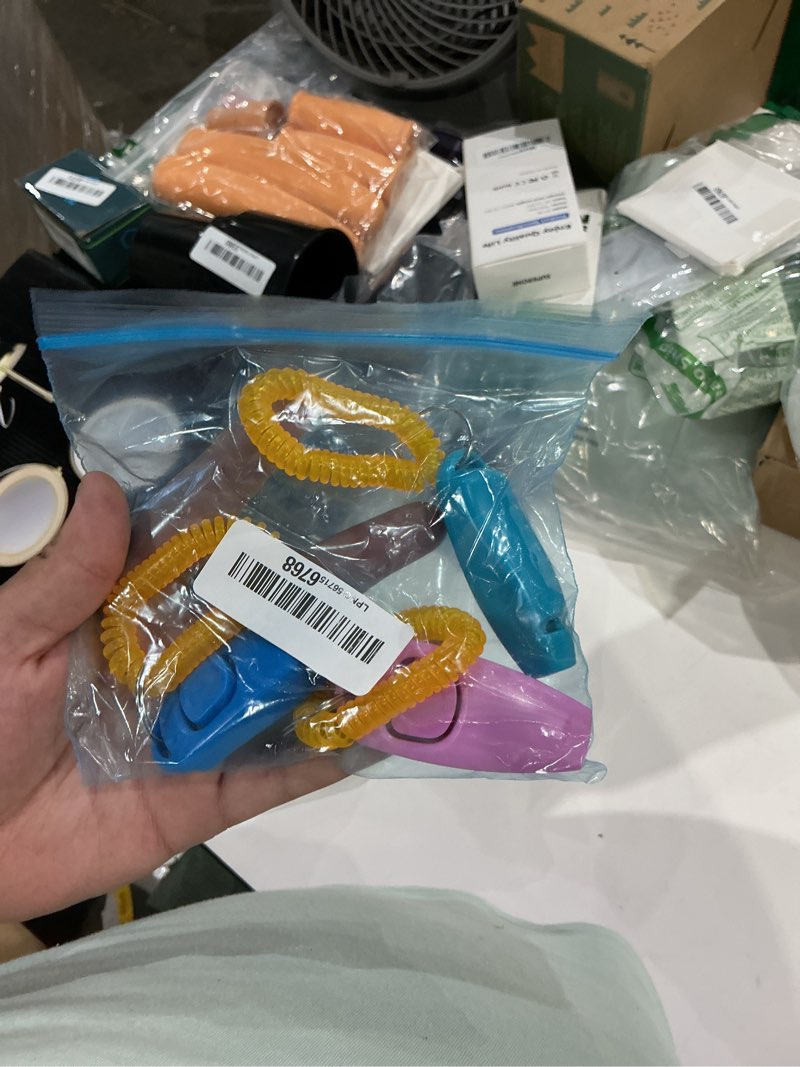 Condition photo showing Good Condition for 2-in-1 dog training clicker whistle for training and recall, pet training accessories for puppy, cats, horses & small animals - 3 pack with wrist strap, reward and train your pets efficiently