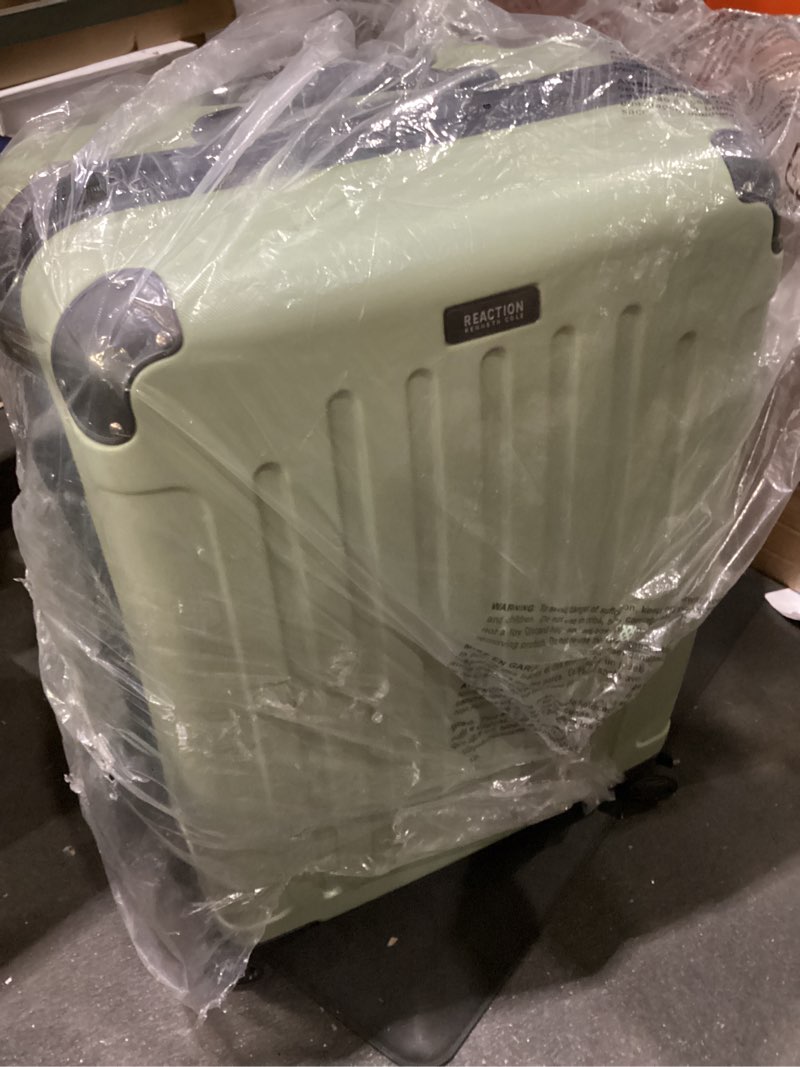 Condition photo showing Good Condition for Kenneth Cole REACTION Renegade Luggage Expandable 8-Wheel Spinner Lightweight Hardside Suitcase, Seafoam, 28-Inch Checked Seafoam 28-Inch Checked