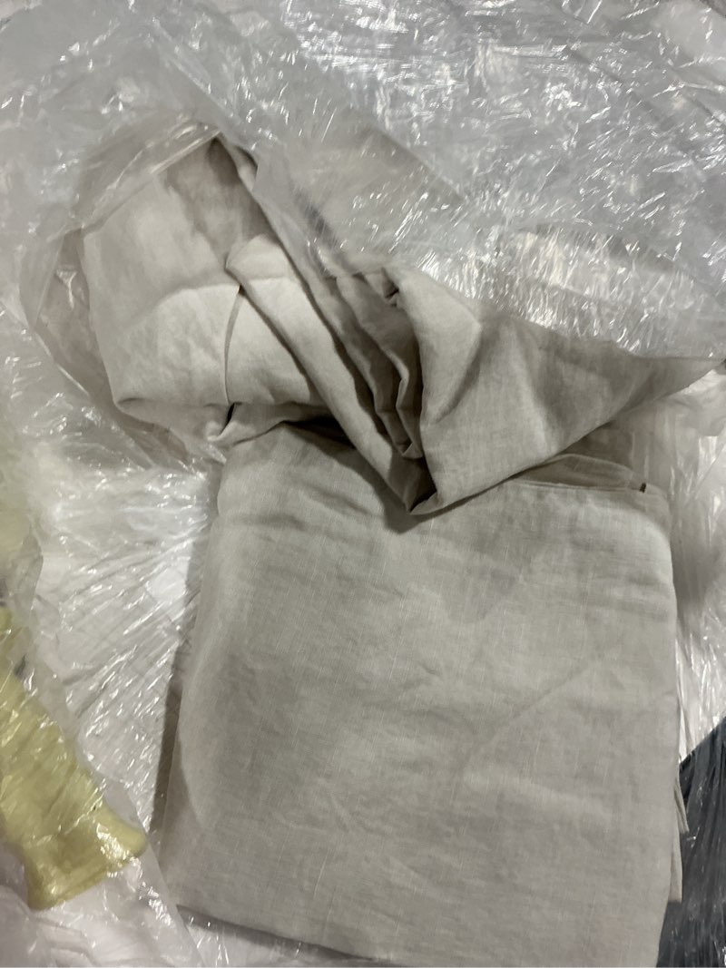 Condition photo showing Good Condition for european linen sheet set king