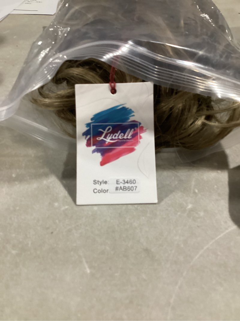 Condition photo showing Good Condition for Lydell Long Soft Shaggy Layered Brown Mix Wig Classic Cap Full Synthetic Wigs (AB607)