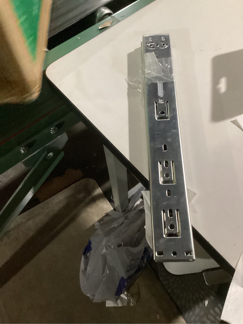 Ball bearing wall slide