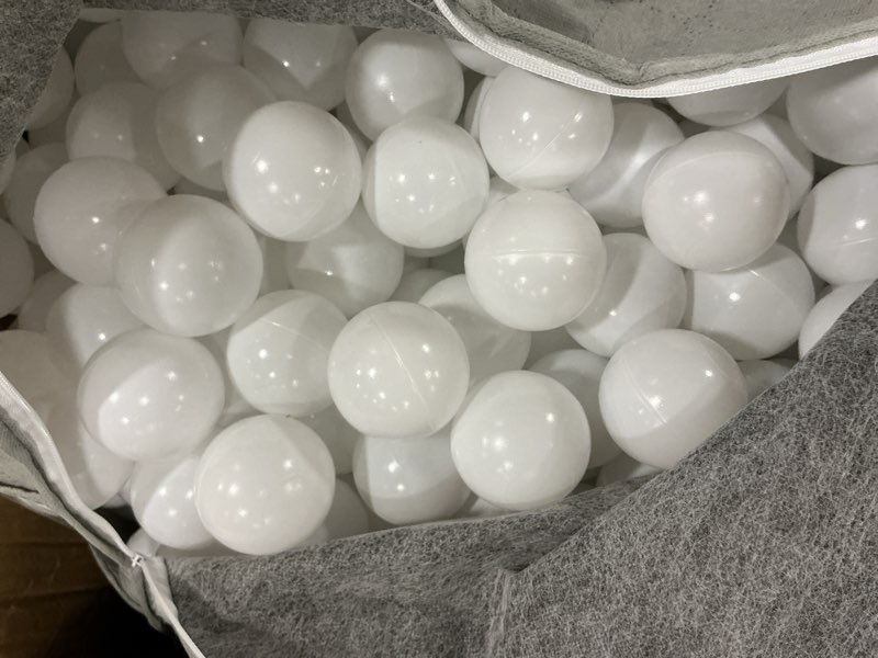 Condition photo showing Good Condition for 100 BALLS MoonxHome Ball Pit Balls for Toddlers, BPA Free Crush Proof - White