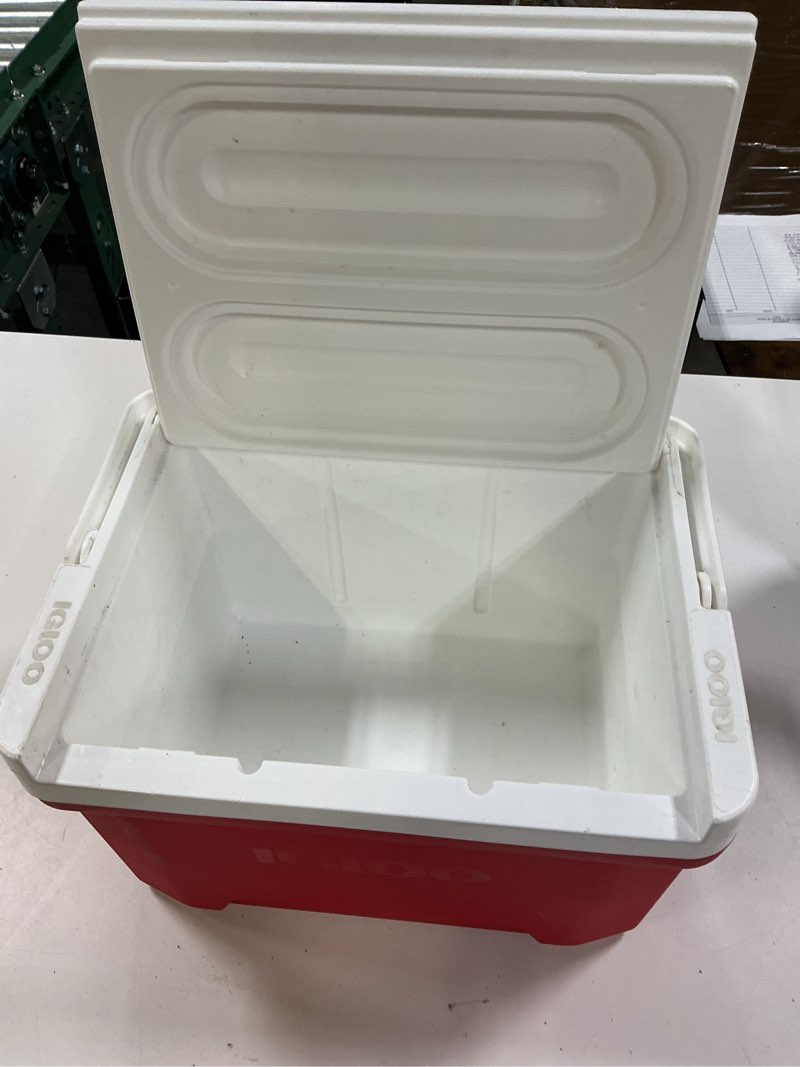 Condition photo showing As Is for igloo 9 qt laguna ice chest cooler, red