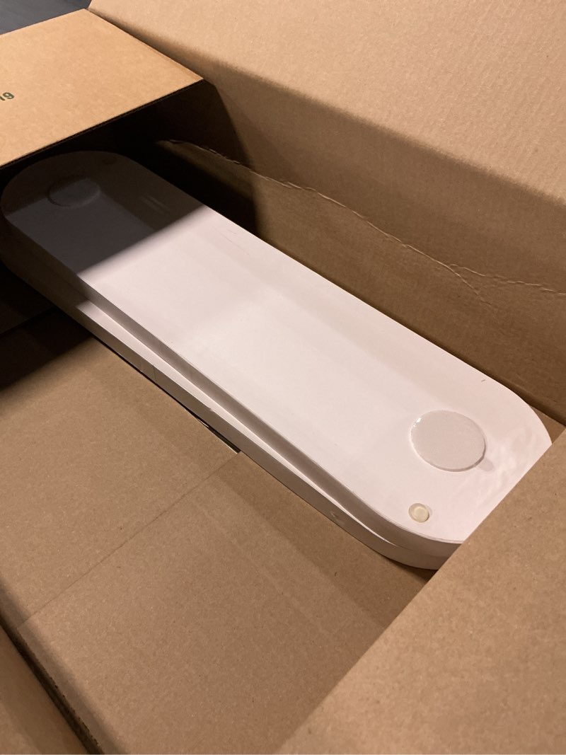 Condition photo showing Good Condition for 24 inch wall mounted cardboard scratcher (pack of 2)