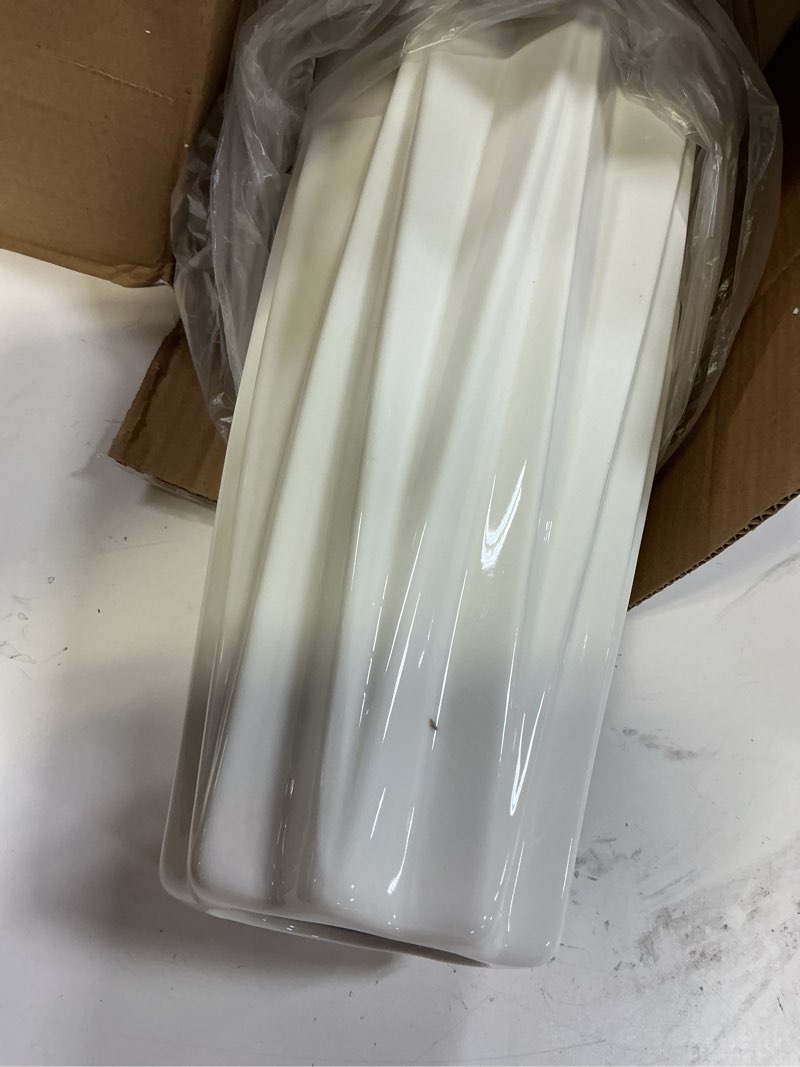 Condition photo showing Good Condition for White Floor Ceramic Vase 24 Inches Tall Flower Holder Decorative Large Vases for Table Centerpieces Shelf Home Decor Living Room Branches Sky-Dried Flower Arrangement Simple Decorative Shape 1 24 Inch