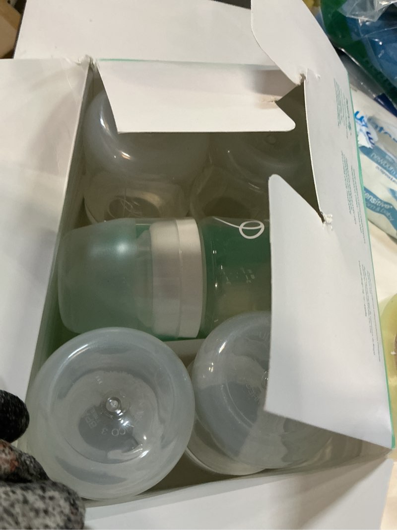 Condition photo showing Good Condition for evenflo feeding premium proflo venting balance plus wide neck baby, newborn and infant bottles - developed by pediatric feeding specialists - 5 ounce (pack of 6) 6 count (pack of 1) clear/white