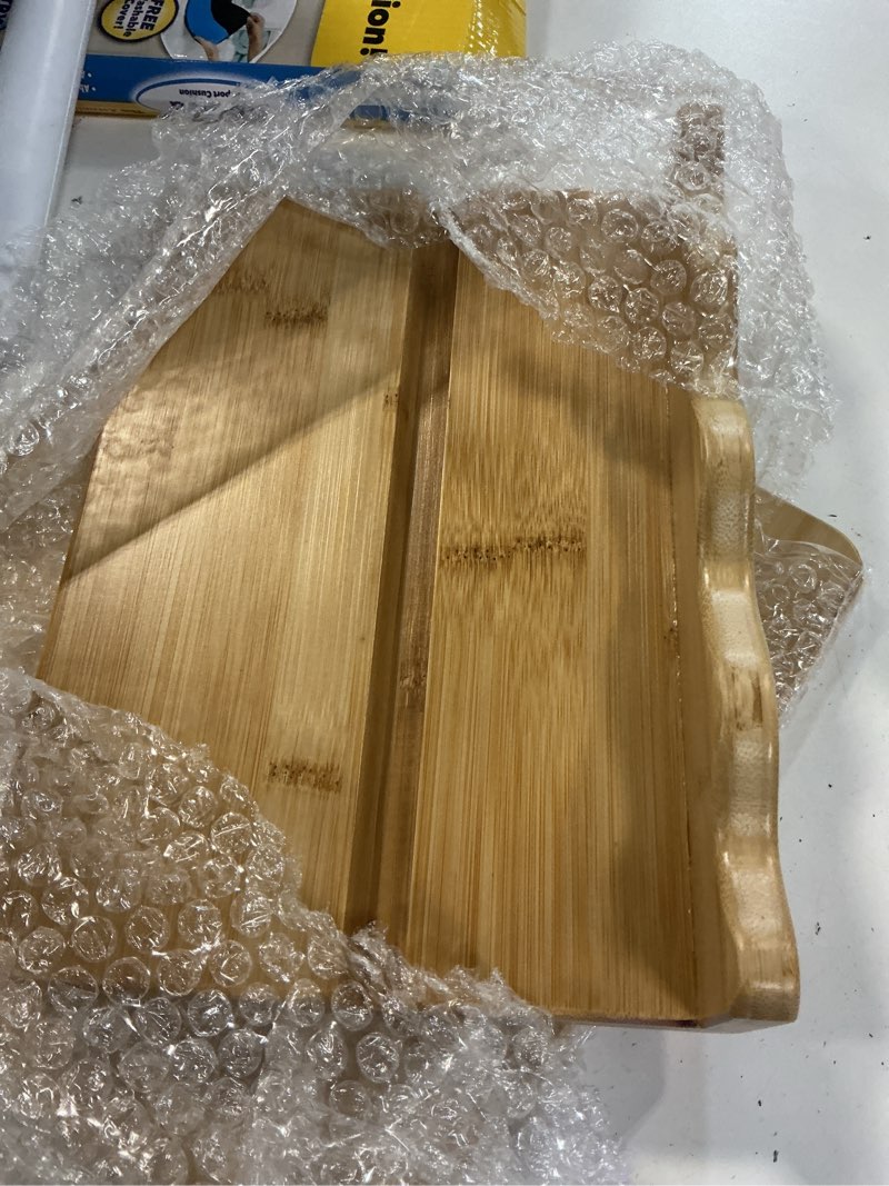 Condition photo showing Good Condition for scalloped wooden cookbook stand with removable cutting board – adjustable recipe book holder, charcuterie board & kitchen serving tray – kitchen counte decor/bamboo