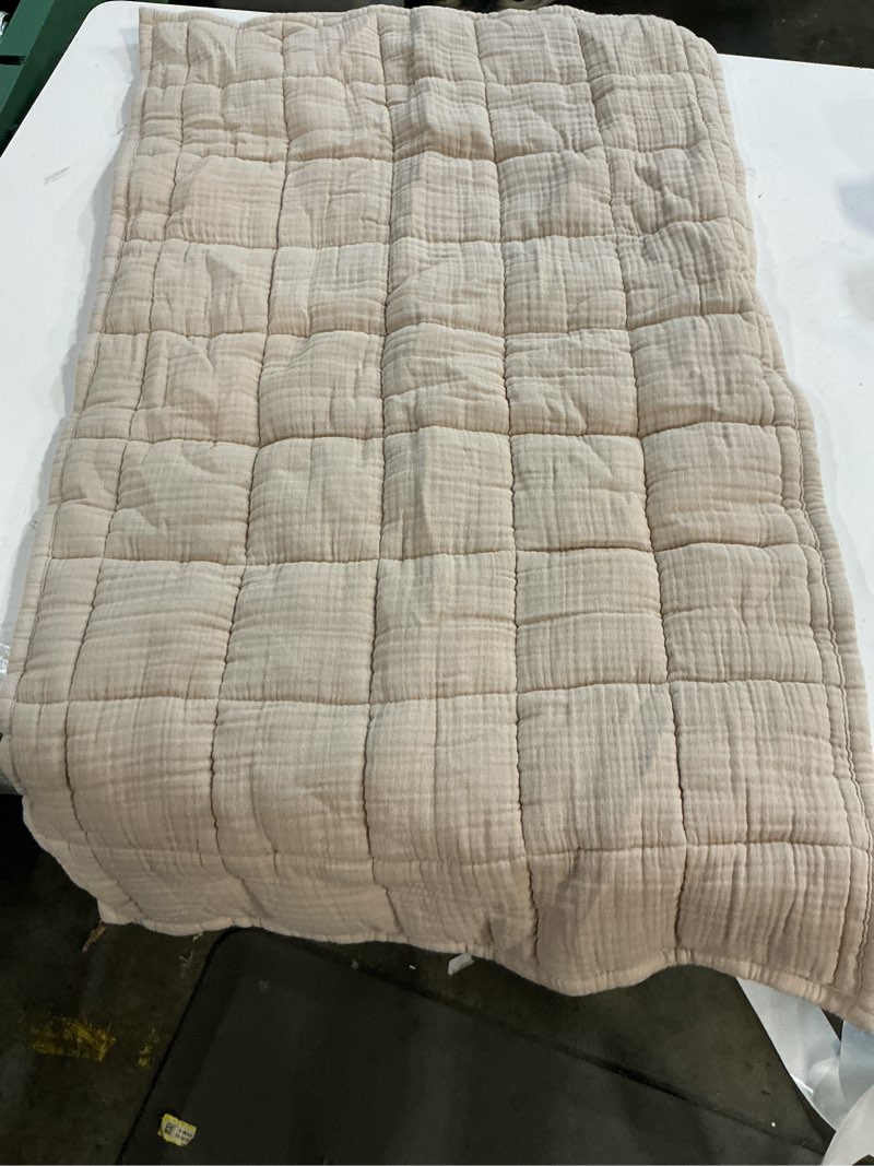 Condition photo showing Good Condition for king nwt quince organic airy gauze box quilt sham set standard dune 5510