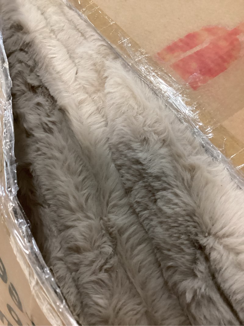 Condition photo showing As Is for Light Brown Beige Plush Shag Area Rugs 8x10 Rugs for Living Room Boho Fluffy Large Rabbit Fuzzy Fur Rug for Bedroom Nursery Rug 8' x 10' (Rectangular) Beige