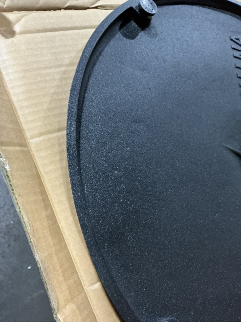 Condition photo showing Good Condition for flash furniture graniss 36'' round black laminate table top with 24'' round table height base