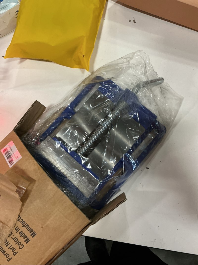 Condition photo showing Good Condition for forward q196a 6 inch drill press vise portable bench vise with slotted base, 6" jaw width