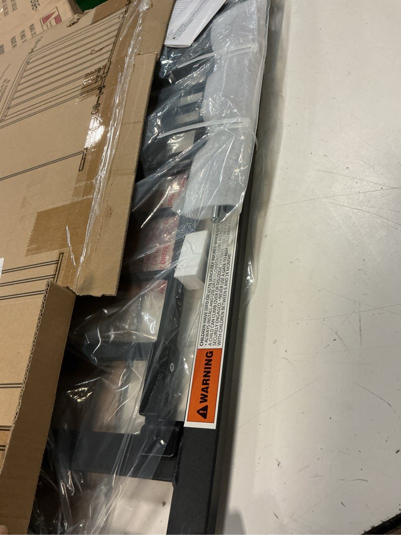 Condition photo showing Good Condition for innotruth 28.9-42.1" wide baby gate for stairs, 30" tall dog gates for doorways expandable one-hand open, easy walk through dual lock metal pet gates for dogs, black-family & mom's choice award winner