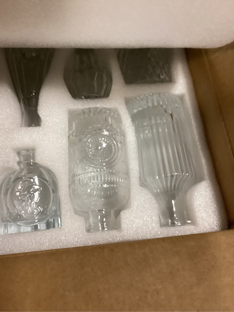 Condition photo showing New/Like New for upbud clear glass bud vases set of 12, mini flower vase for centerpieces, small vases in bulk for wedding decorations, vintage vase for baby shower, party, recepetion, home table décor standard-clear 12pcs