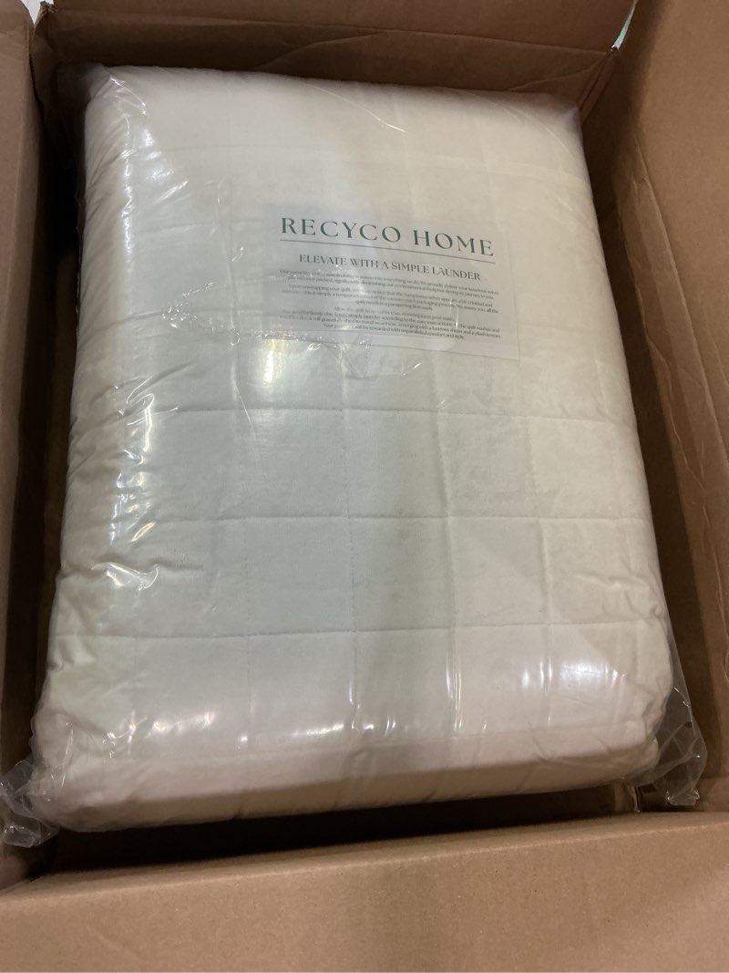 Condition photo showing New/Like New for recyco luxury velvet quilt set king size bedding sets, ultra soft velvet comforter set, lightweight channel box stitch oversized bedspread coverlet for all season, with 2 shams, bright white king/cal king (108" x 92") bright white