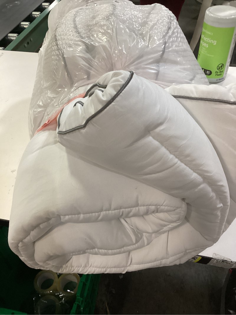 Condition photo showing Good Condition for BEDLORE Queen Mattress Topper, Thick Pillow Top Bed Cover for Back Pain Relief, Soft Mattress Pad with Deep Pockets 6-18 inch