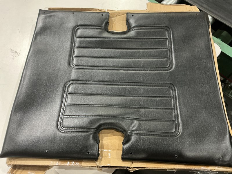 Condition photo showing Good Condition for vinyl back for recliner, 18" x 22" (46 cm x 56 cm)