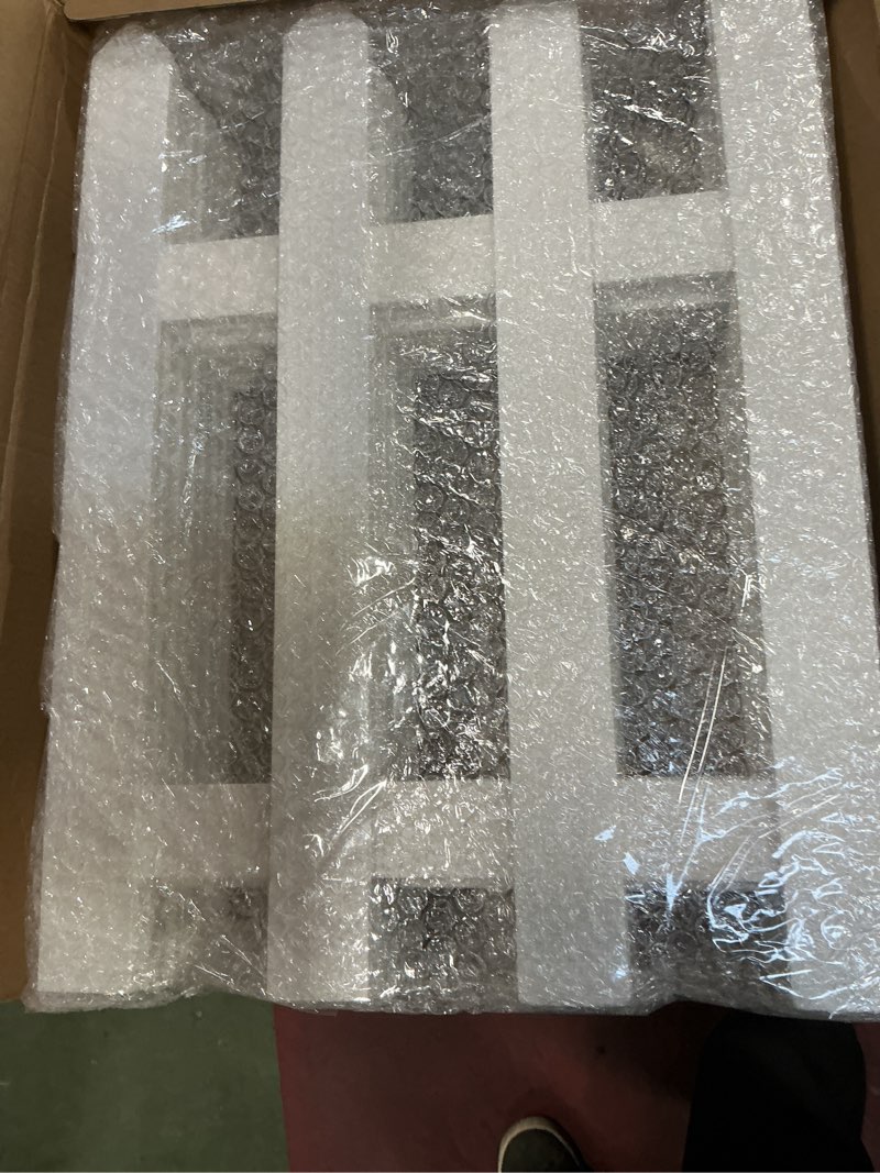 Condition photo showing Good Condition for 8 Pack 16" Wooden Christmas Tree Fence Thick Christmas Tree Gate White Picket Fence Garden Border Fencing Xmas Trees Protector Pet Guard for Dog Cat Holiday Indoor Outdoor Home Party Decor 12 x 16 Inch