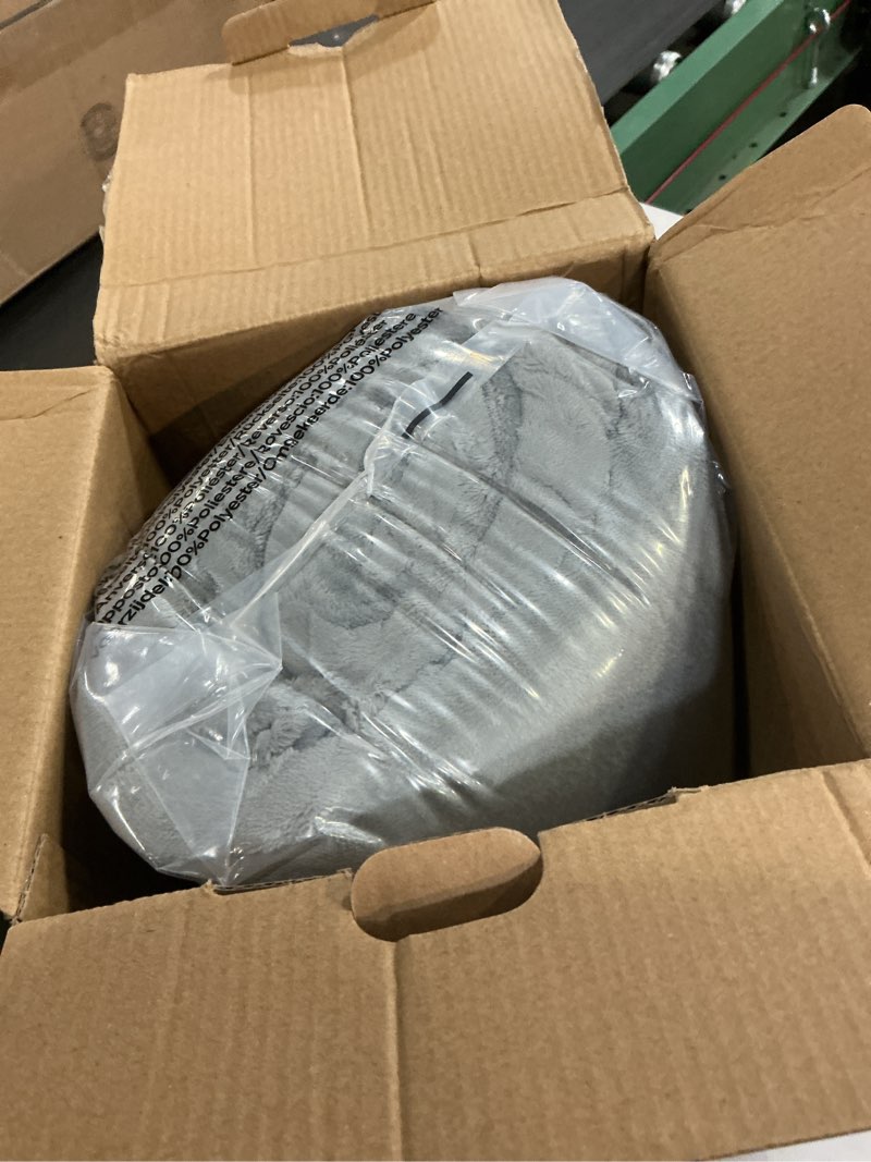 Condition photo showing New/Like New for Bedsure GentleSoft Sherpa Fleece Blankets Queen Size for Bed - Thick and Warm Throw for Women and Men, Non-Heated, Soft Fuzzy Plush Queen Blanket for Winter, Grey, 90x90 Inches Queen (90" x 90") 01 - Grey