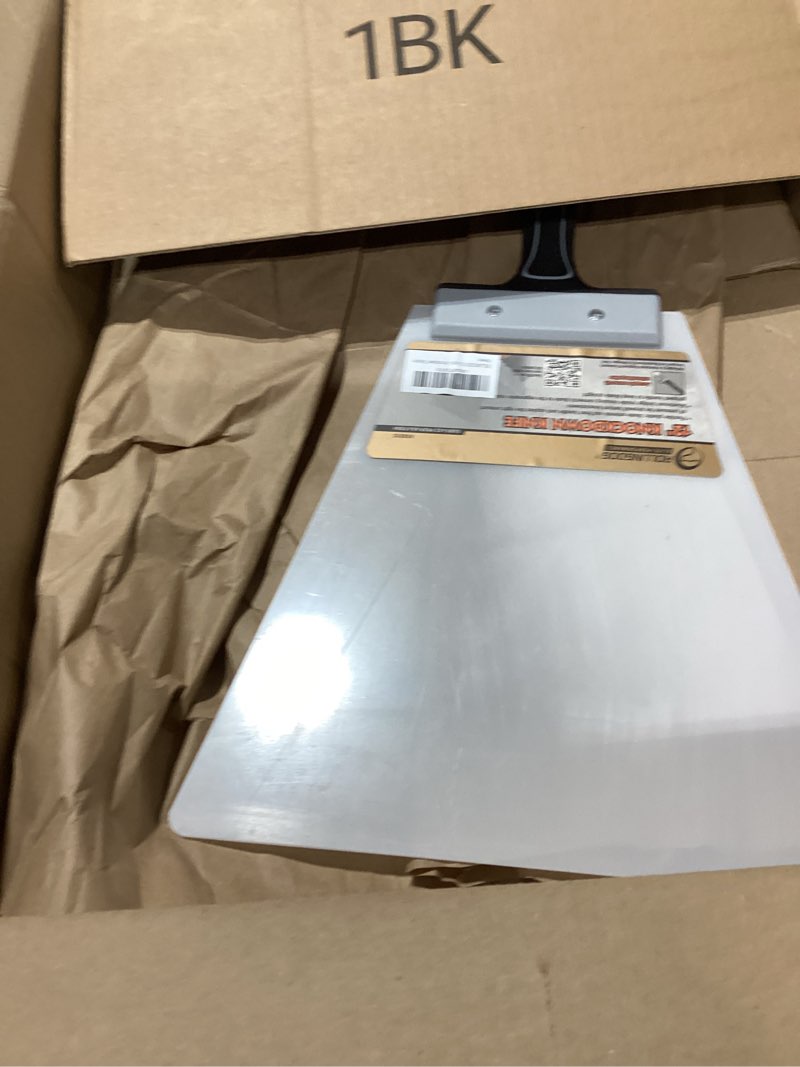 Condition photo showing Good Condition for rollingdog 12 inch knockdown knife - threaded end can be attached to extension pole,acrylic plastic blade,ideal for creating knockdown texture 12" knockdown knife