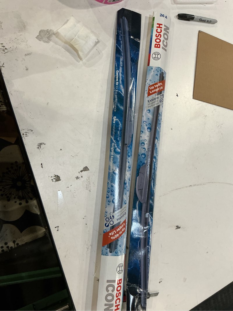 Condition photo showing New/Like New for BOSCH 26A18A ICON Beam Wiper Blades - Driver and Passenger Side - Set of 2 Blades (26A & 18A) Front (26A & 18A) ICON Combo Pack (Front)