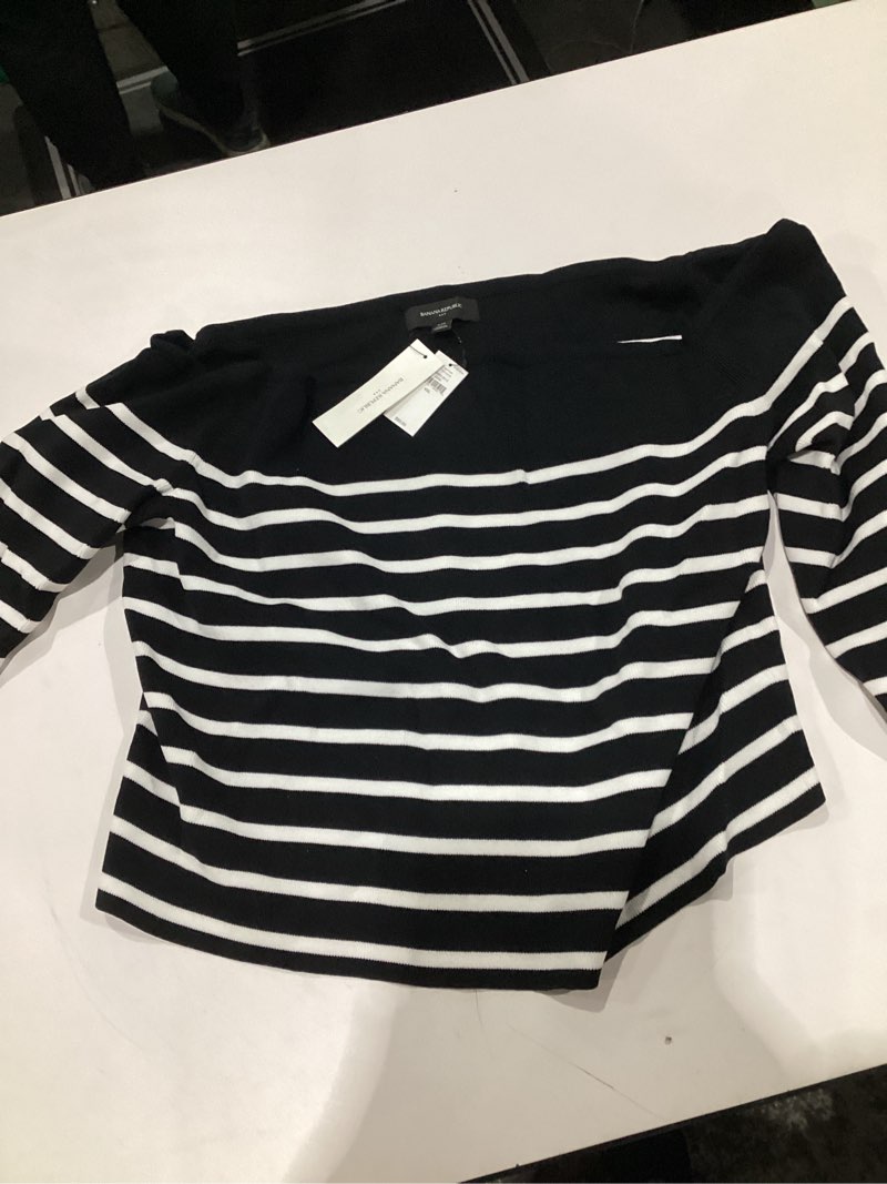 Condition photo showing As Is for Women Y2k Striped Long Sleeve Tops Color Block Harajuku Aesthetic Tee Shirts Vintage Fairy Grunge 90s Blouse Tops\nBANANA REPUBLIC XXL SIMILAR TO STOCK PHOTOS