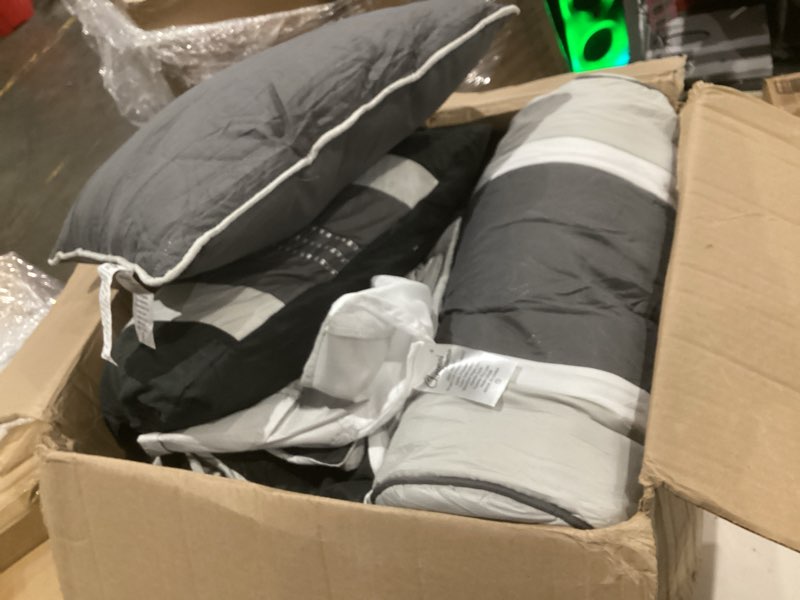 Condition photo showing As Is for chezmoi collection upland 7-piece quilted patchwork comforter set, black/gray/light gray, queen queen black/gray/light gray