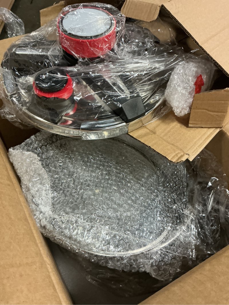 Condition photo showing Good Condition for 18/8 stainless steel pressure cooker 8 qt, [one-hand locking] pressure cooker,[3-in-1] olla de presion, induction,gas stovetop compatible, includes glass lid & steamer rack 8 quarts