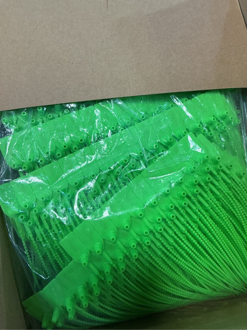Condition photo showing Good Condition for roowest 2000 pcs plastic tamper seals security tags seals safety numbered zip ties fire extinguisher tamper tags disposable self locking signage 250 mm length(green)