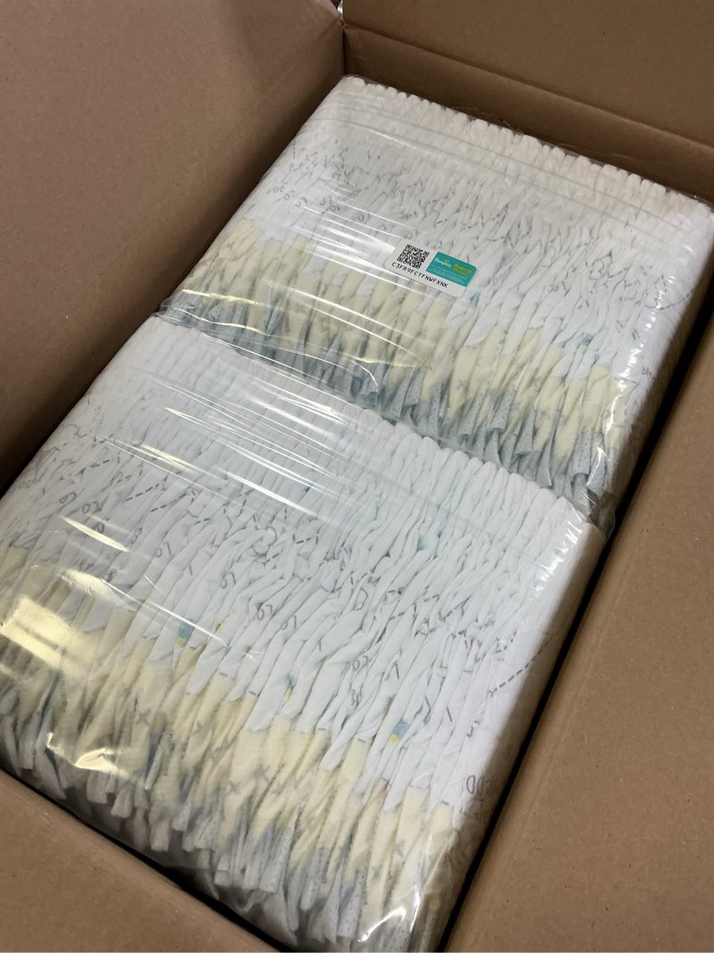 Condition photo showing New/Like New for Pampers Swaddlers Diapers, Size 5 (20-37 lbs), 132 Count, Absorbent, Keeps Baby Dry and Comfortable, Skin Safe Disposable Baby Diaper (Packaging May Vary) Size 5 132