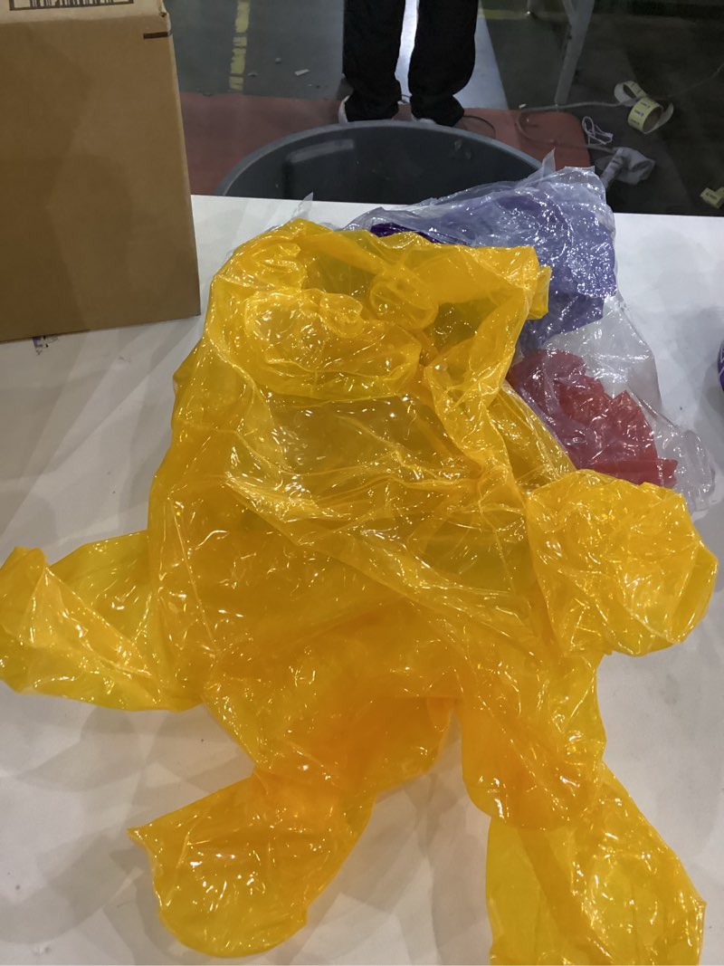 Inflitable pool animal