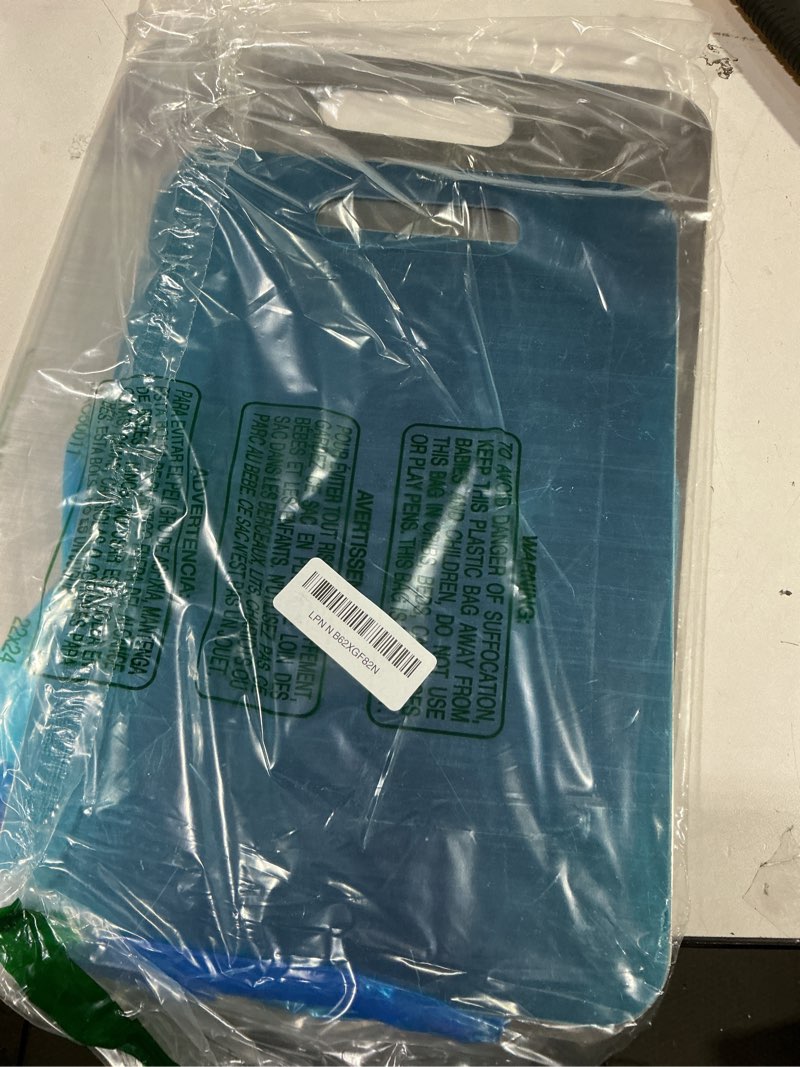 Condition photo showing Good Condition for Katuchef Titanium Cutting Board, 2026 New 100% Pure Titanium Cutting Boards for Kitchen, Titan Cut Pro Non Toxic Double Sided Chopping Board Dishwasher Safe Durable Cut for Meat Fruit Vegetable(S+M+L)