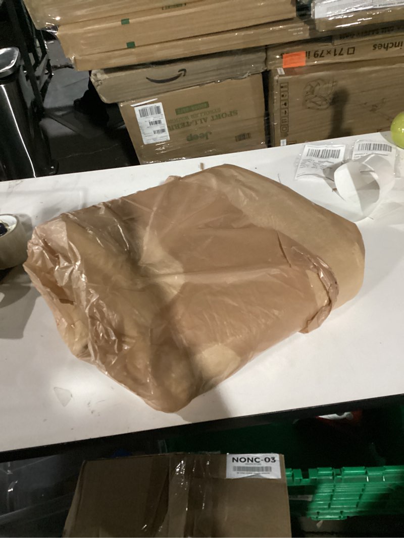 Condition photo showing Good Condition for jinchan Solid Plush Round Rug 5ft Performance Shaggy Circle Rug 5' Round Washable Indoor Soft Modern Faux Wool Non Slip Carpet for Living Room Kids Room Bedroom Dining Room Ivory 5' (Round) Solid Ivory