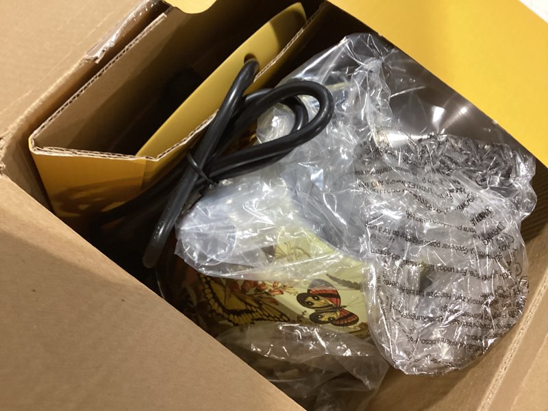 Condition photo showing Good Condition for hazel quinn x eduardo recife electric kettle - 1200w fast water boiling, 1.7l/57oz, all 304 stainless steel interior, bpa-free, auto shut-off, cordless retro teapot with thermometer - floral patterned floral painted design