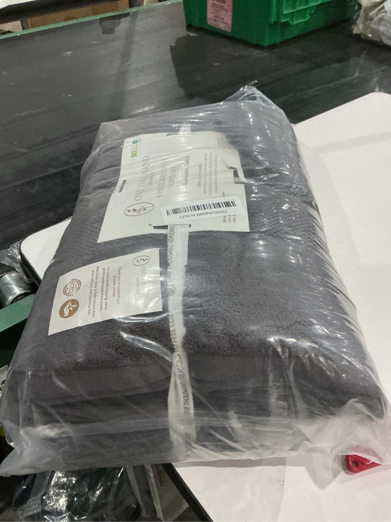 Condition photo showing Good Condition for premium staple cotton bathroom towel set - dark gray 600 gsm 6-piece luxury bath towel set 1 stripe - 2 bath towels, 2 hand towels & 2 washclothes set - high absorbent & quick dry for gym, spa, hotel