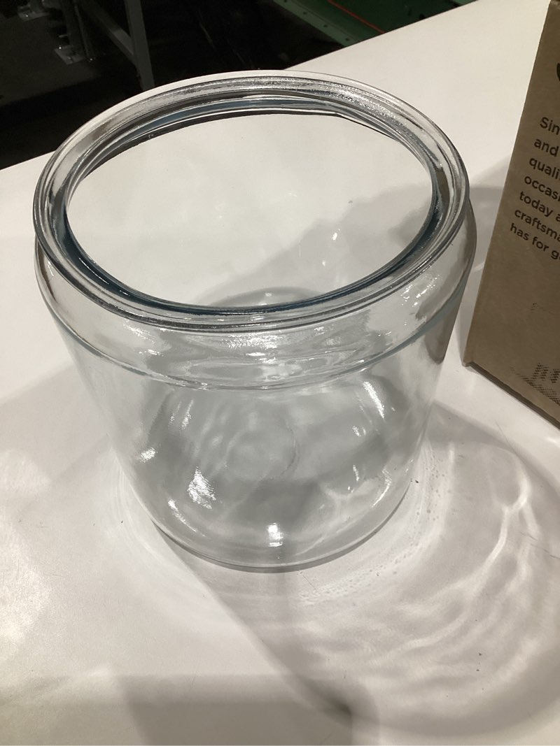 Condition photo showing Good Condition for (MISSING GLASS LID) Anchor Hocking Heritage Hill 1 Gallon Glass Jar with Lid, Set of 2 1 Gallon, Set of 2