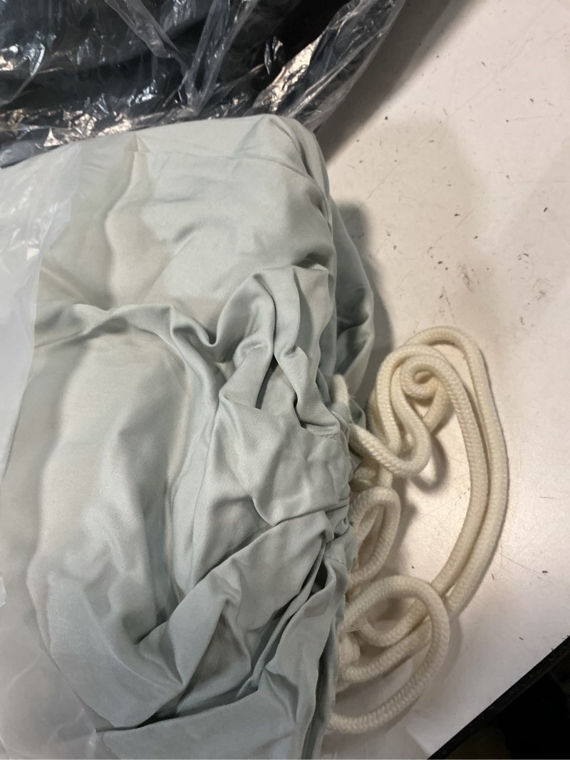 Condition photo showing Good Condition for bamboo fitted sheet set, queen, mist