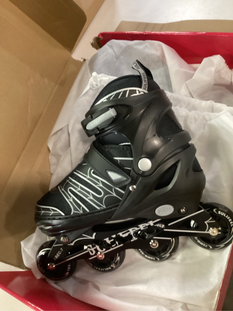 Condition photo showing Good Condition for Sulifeel inline skates spider black large