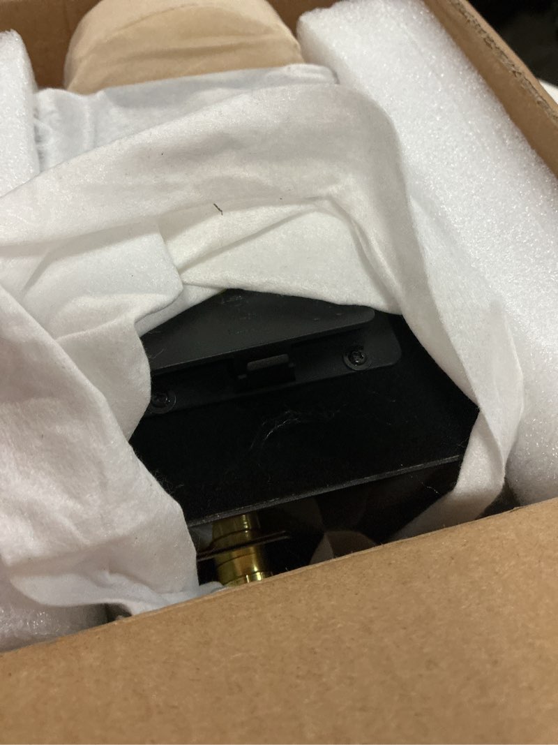 Condition photo showing Good Condition for watch winder for single automatic watches solid wooden box with mabuchi motors a-piano finish