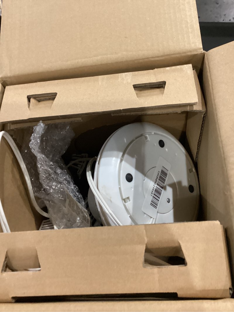 Condition photo showing As Is for iris usa woozoo air circulator fan with remote, oscillating, 8 speeds, 82ft max air distance, 120° adjustable tilt, 35db ultra quiet motor, small fan for bedroom, office, dorm, white white 8-speed